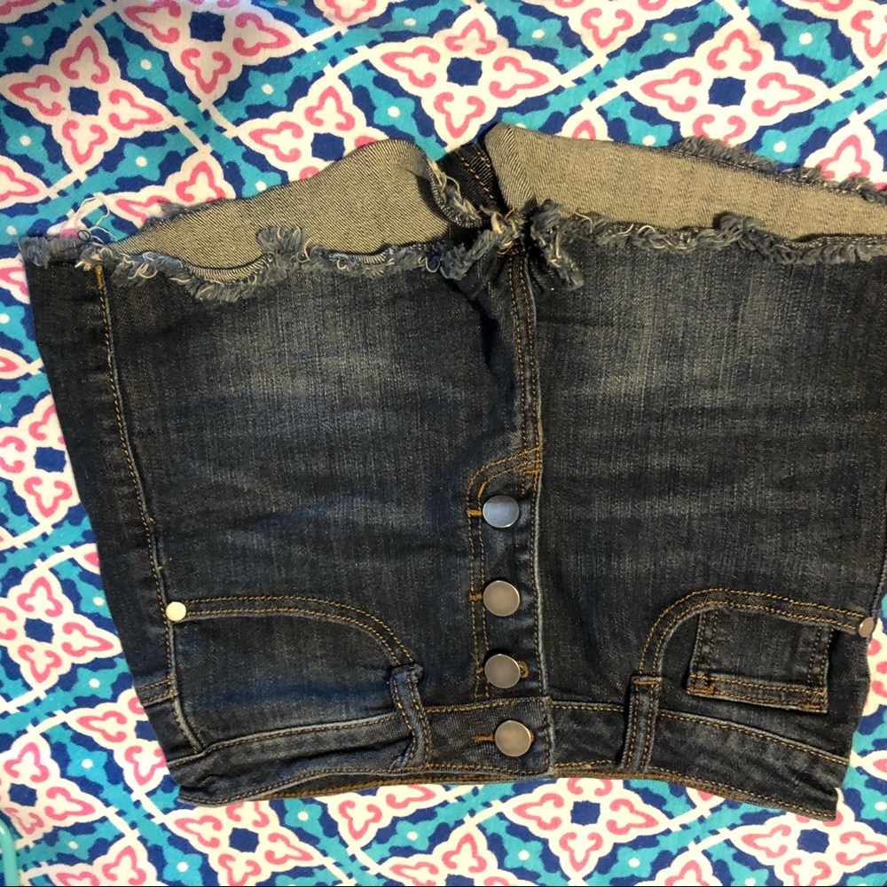 Button up short shorts jeans